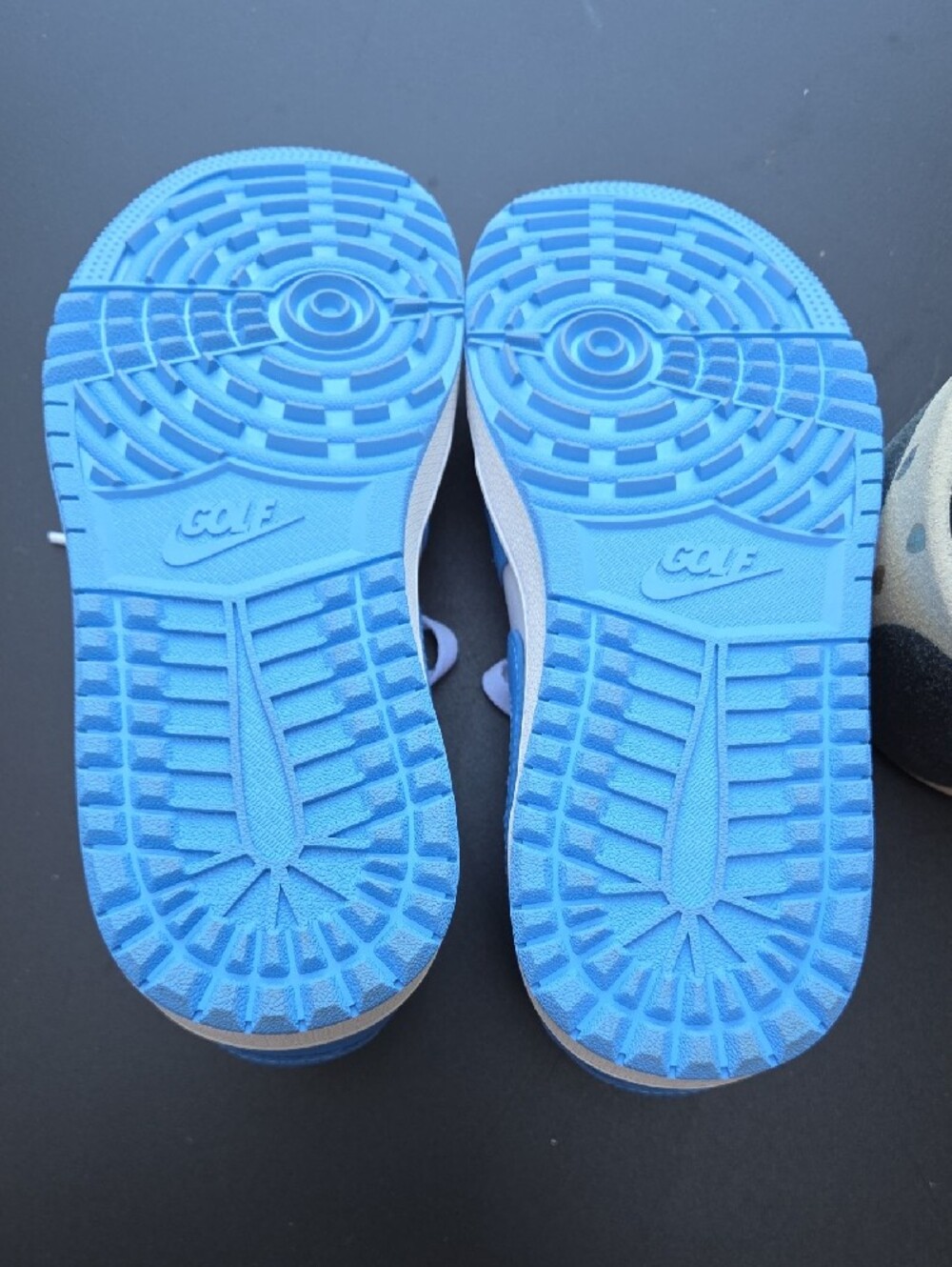 Nike Air Jordan 1 Low Retro Golf UNC in Carolina Blue. NEW. Sz 5.5 Mens/Womens 7 - Picture 5 of 6